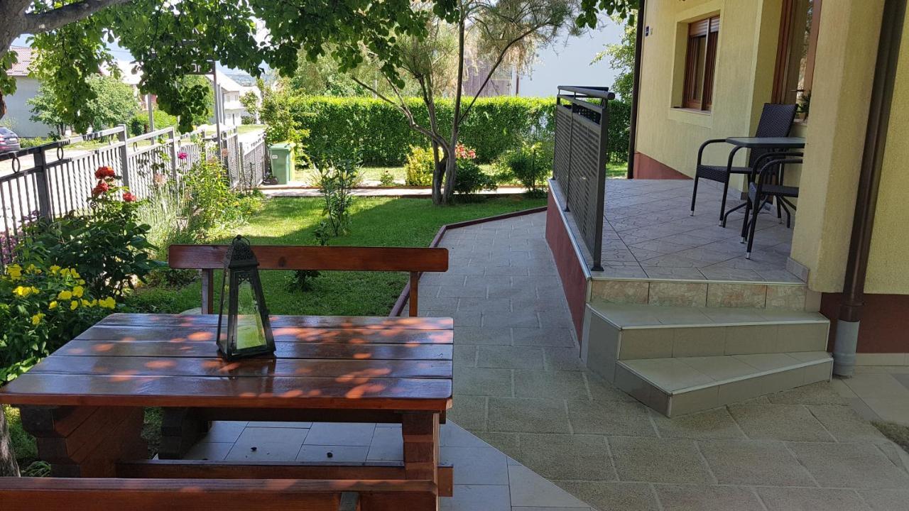 St George B&B Korenica Exterior foto