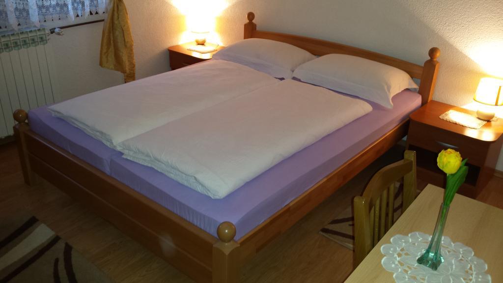 St George B&B Korenica Zimmer foto