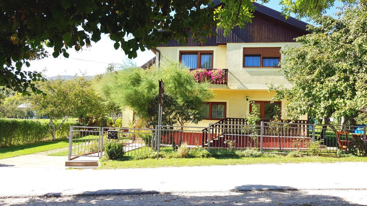 St George B&B Korenica Exterior foto